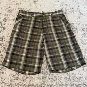 Lululemon Plaid Gingham Golf casual Shorts size 34 EUC